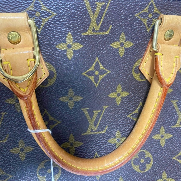 Louis Vuitton Monogram Alma PM - Picture 10 of 14